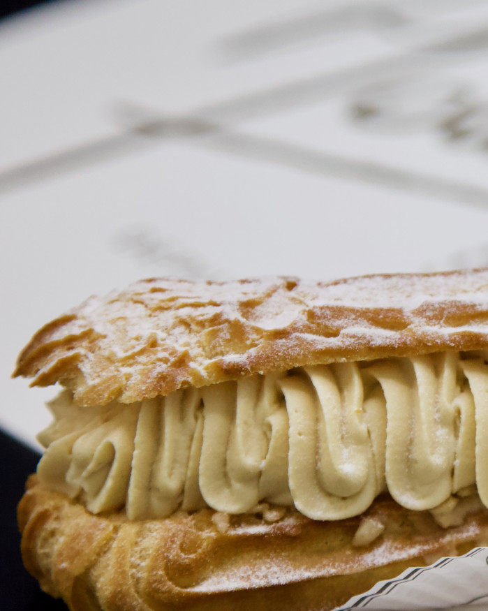 Eclair Caramel Beurre Salé